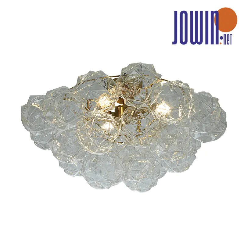Care este diferența dintre iluminarea decorației și becurile obișnuite?