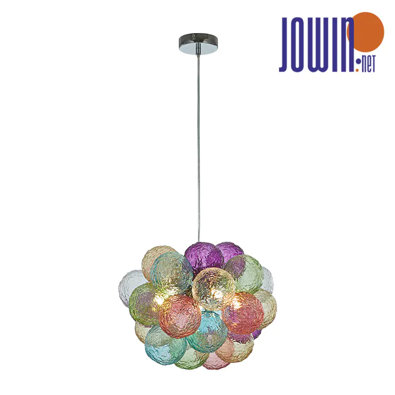 Va genera lampa cu pandantiv cu baloane de vis colorate?